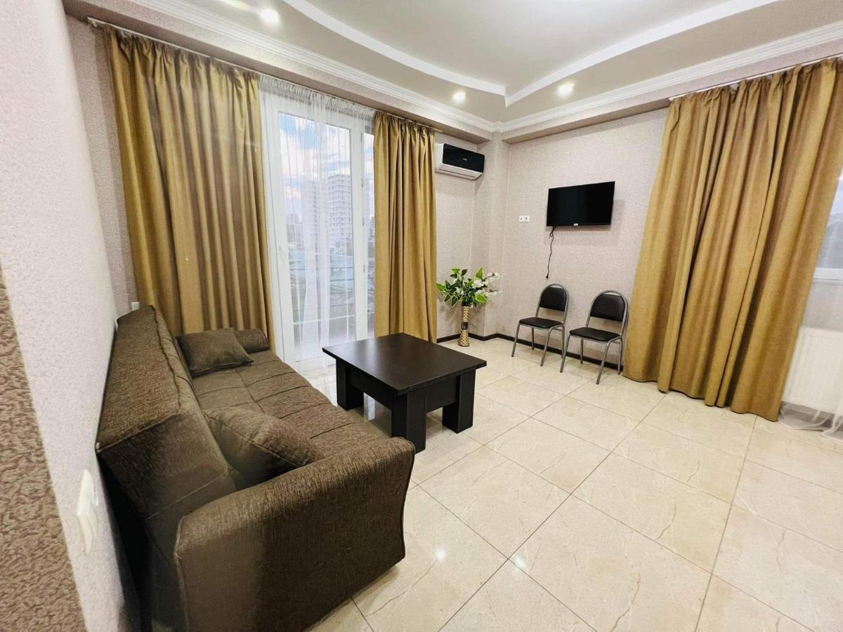 Appartamento Guga House Tbilisi Esterno foto